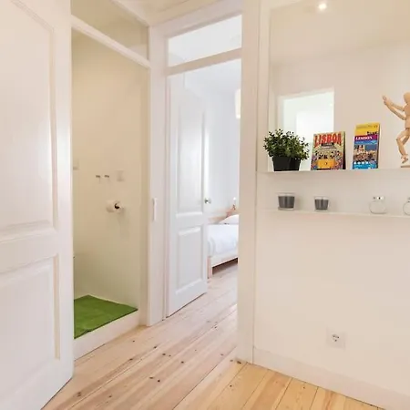 Historical Santos Iii * Lisboa